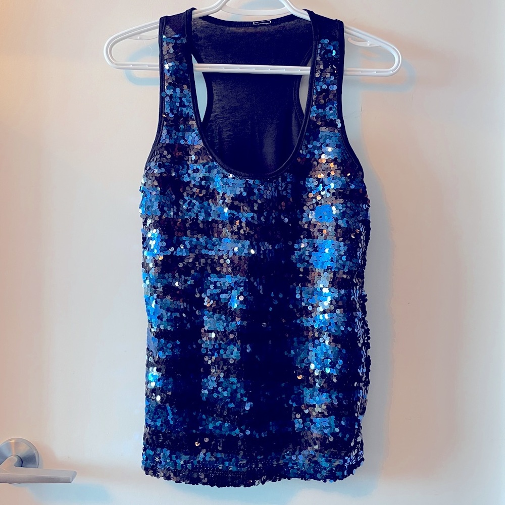 🛍3 for $25🛍 NWOT H&M Black & Blue Sequin Striped Tank Top